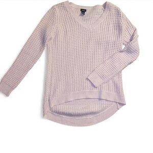 Women's V-Neck Sweater - Light Pink